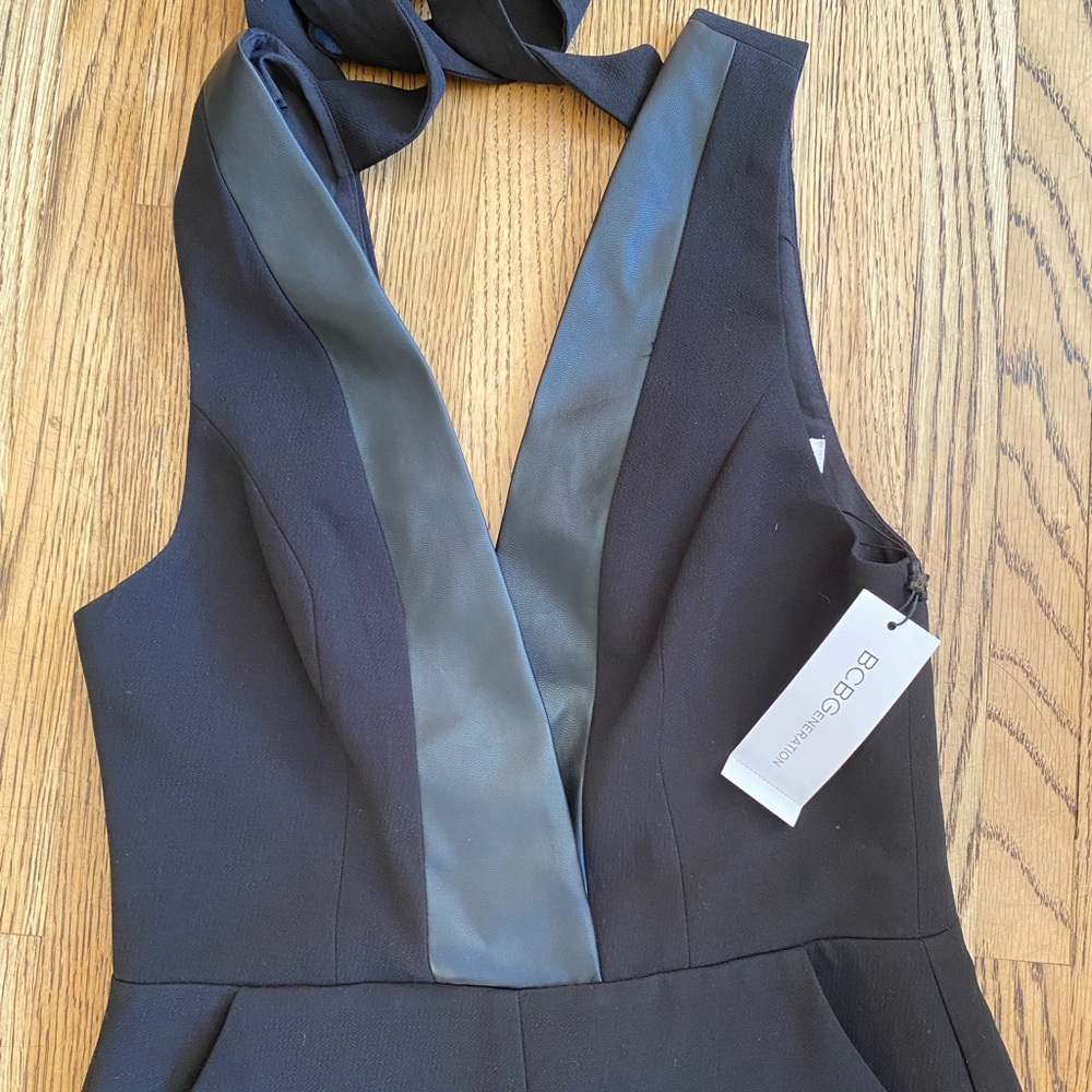 BCBGeneration black Halter Tuxedo Jumpsuit sz 0